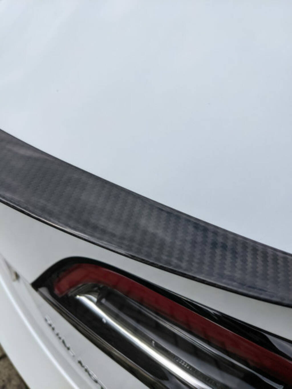 Tesla model 3 carbon fibre rear spoiler